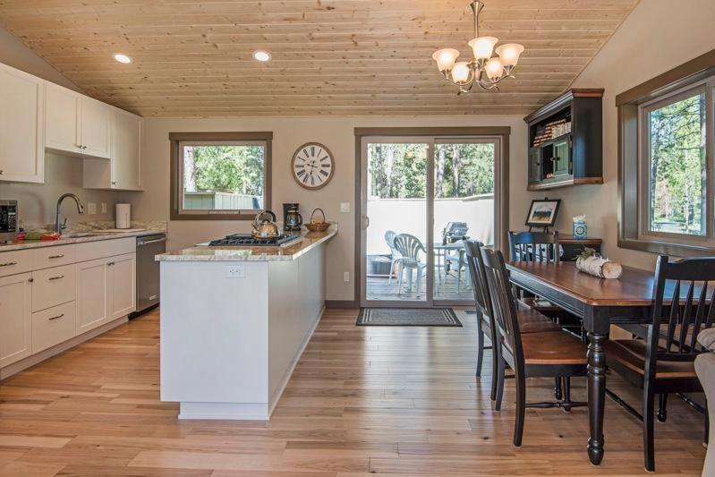 11 Pine Bough Villa Sunriver Exterior photo